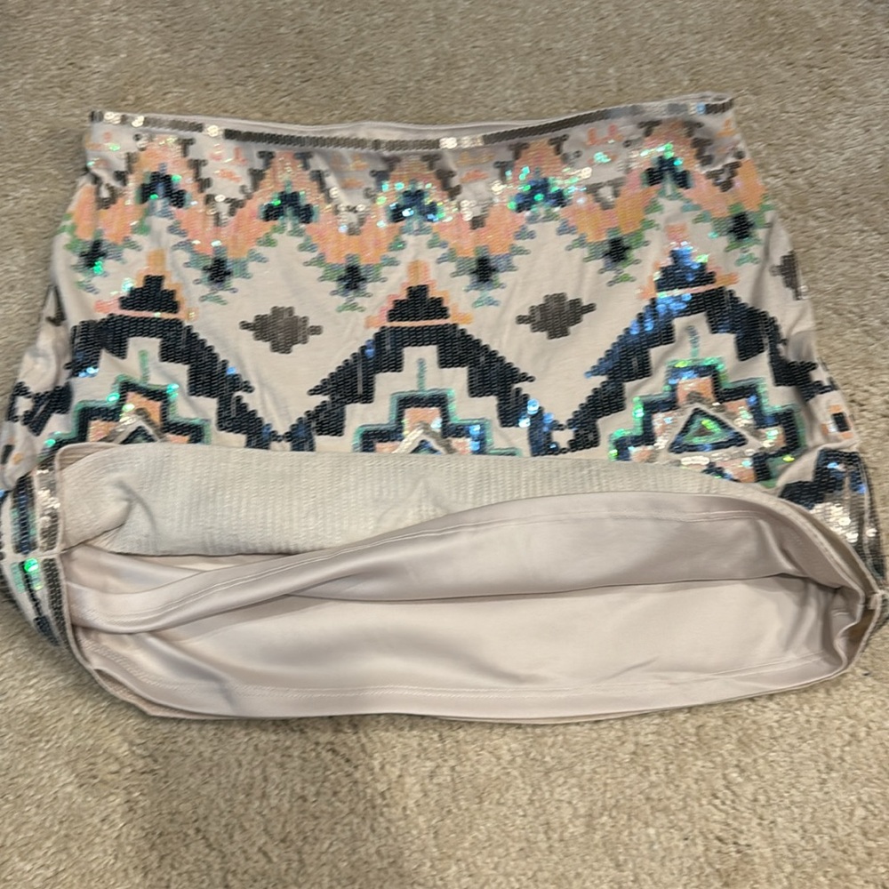 2010s Express Aztec Sequin Mini Skirt in Women's Size Small - Picture 3 of 5